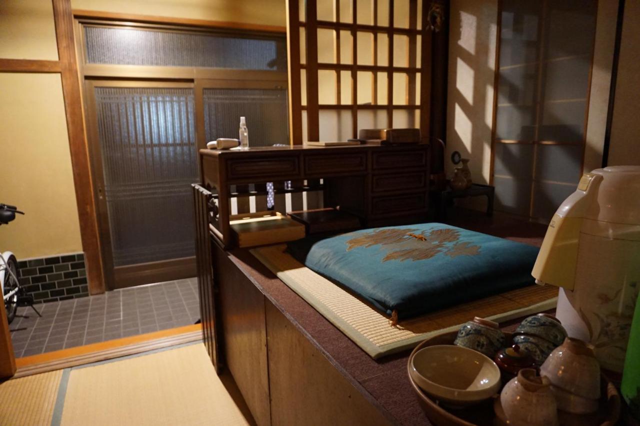 Guesthouse Ten-Roku - Female Only Ōsaka Exterior foto